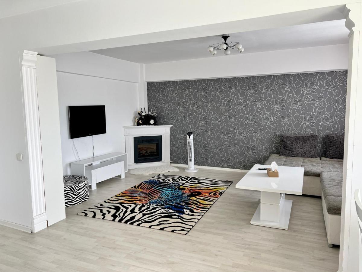 Panoramic M&M Apartment 苏恰瓦 外观 照片